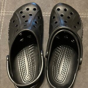 CROCS Black Mules with Perforated Design and Heel Strap